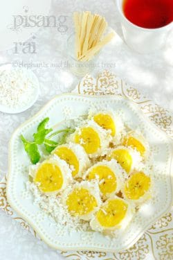 Pisang Rai / Steamed plantain with coconut / Balinese Cuisine
