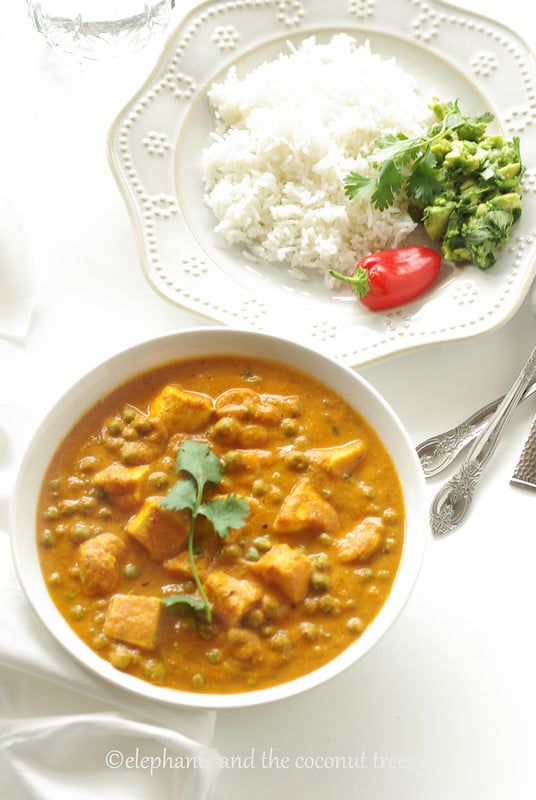 Indian cottage cheese n peas curry,matar paneer,Vegetable curry recipes